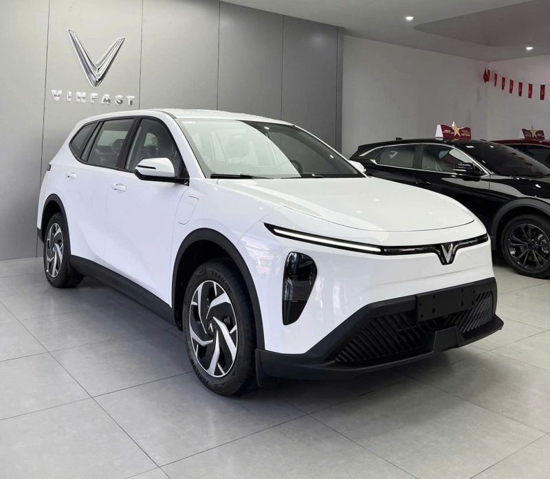 VinFast Limo Green - Ảnh 7