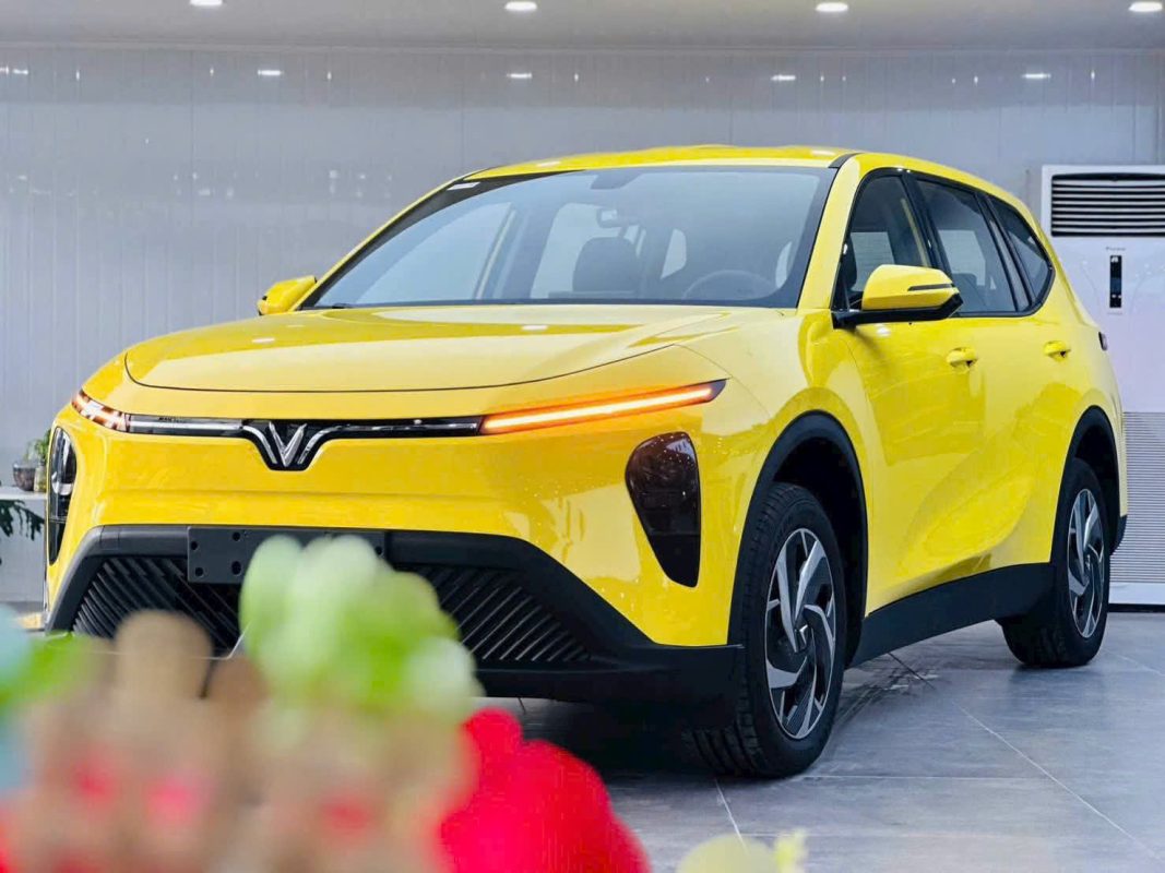 Vinfast Limo Green tại Vinfast Tâm Phong Bình Chánh